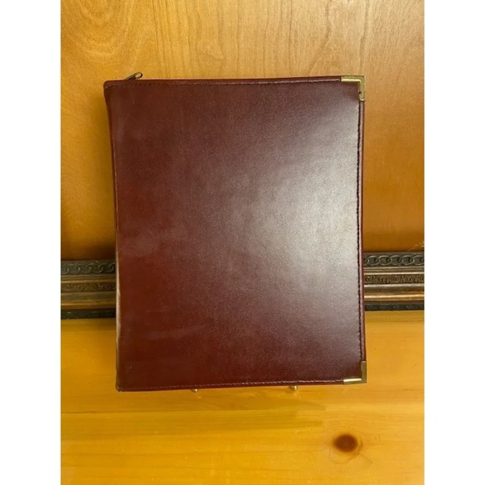 Vintage Hazel Burgundy Leather Zippered 3 Ring Binder Portfolio Brass Corners